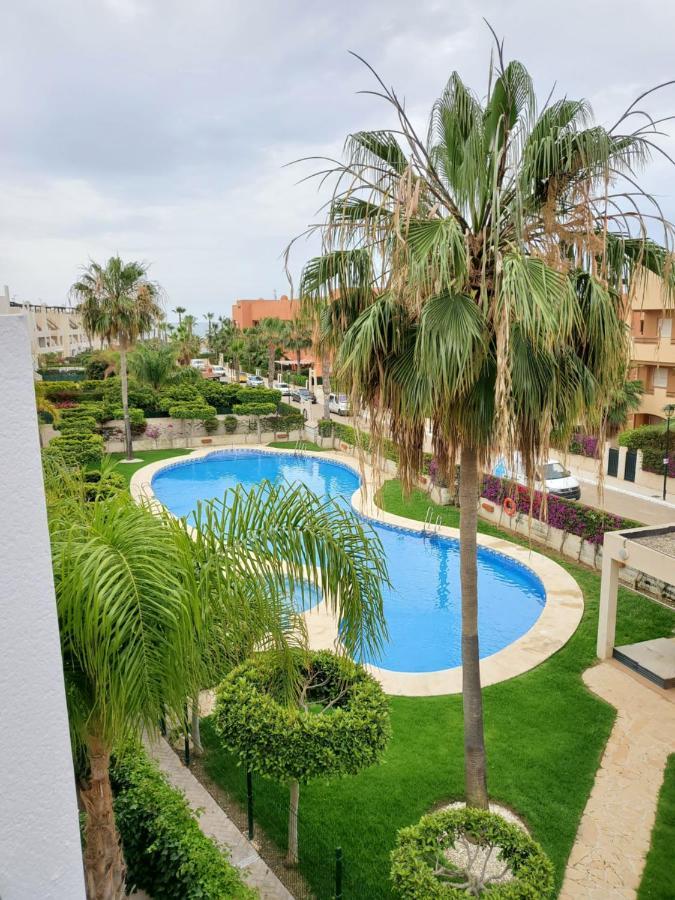 ¡Apartamento En Primera Linea Con Terraza Y Cerca De La Piscina Comunitaria! L'Île-Rousse Dış mekan fotoğraf